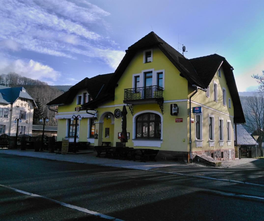 Penzion Kneifel, S.R.O. Горни-Маршов Экстерьер фото